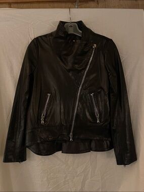 Veronica Beard designer black motorcycle jacket.
Size 6